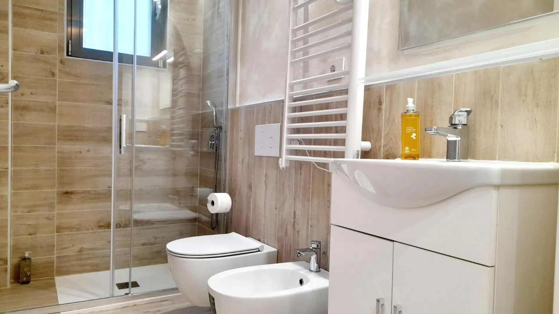 K Home Citylife Fiera Milano 0*, Milan